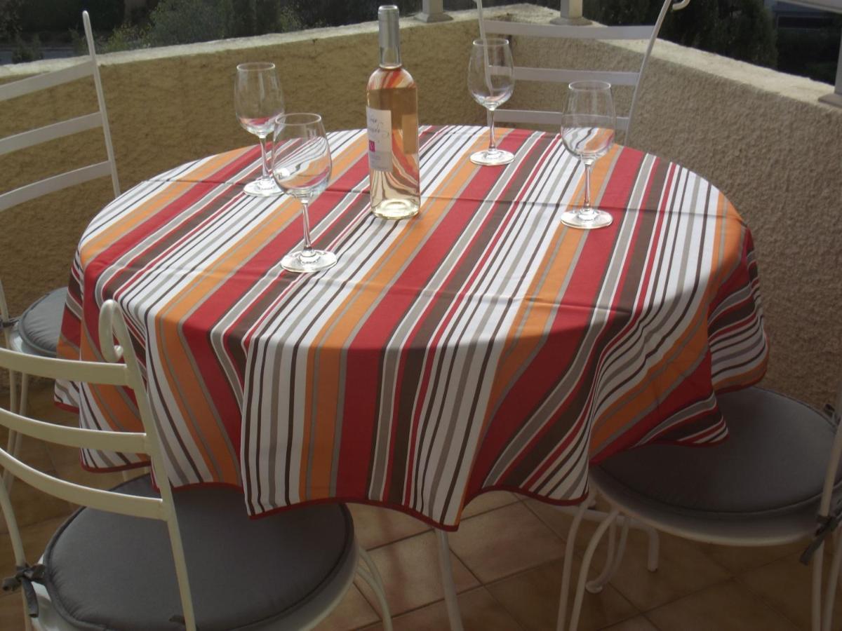 Appartement Spacieux Et Calme Classe 4 Etoiles, A 300M De La Mer Sainte-Maxime Kültér fotó